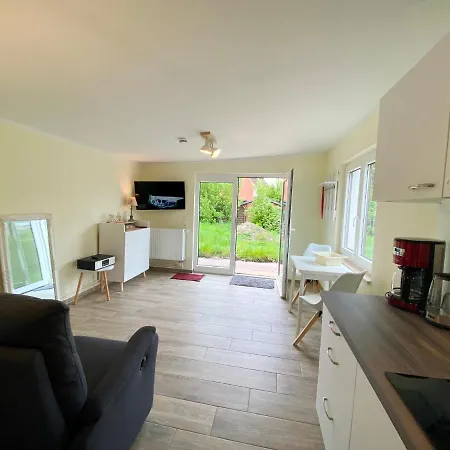 Am Oland 11 아파트 부숨