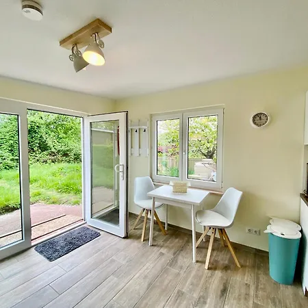 아파트 Am Oland 11 부숨